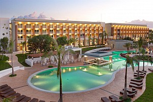 Playa Vista Azul Hotel