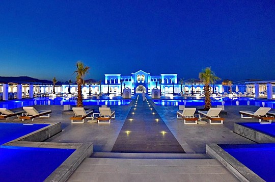 Anemos Luxury Grand Resort (4)