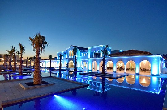 Anemos Luxury Grand Resort (5)