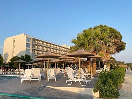 Ninos Grand Beach Hotel
