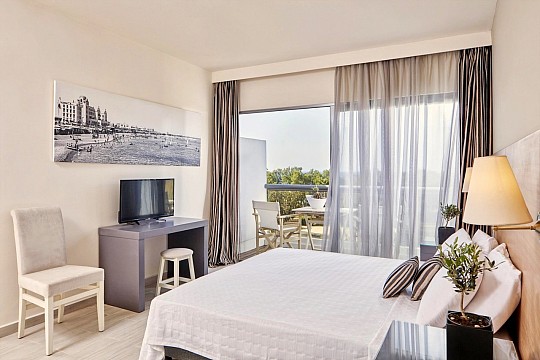All Senses Ocean Blue Seaside Resort (5)