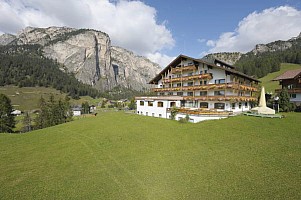Alaska Hotel