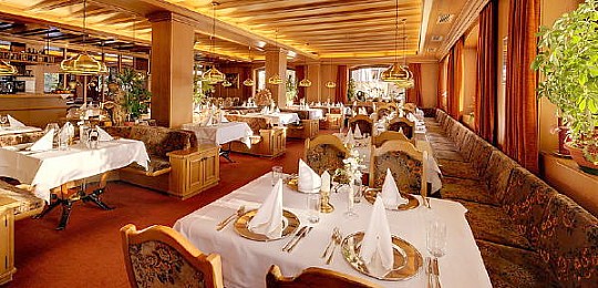 Hotel Alaska (2)