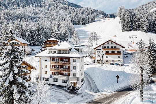 Piccolo Hotel Claudia SKI ***, Taliansko, Trentino - Alto Adige, Marebbe