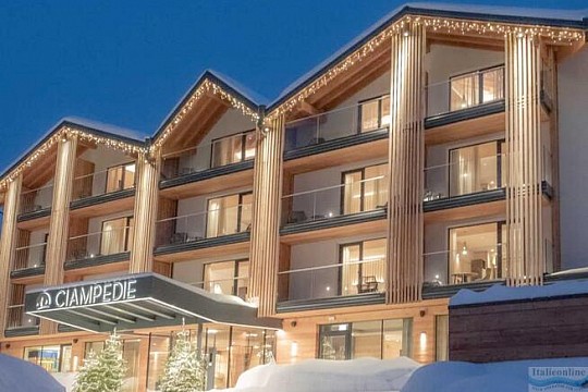 Hotel Ciampedie Luxury Alpine SPA (4)