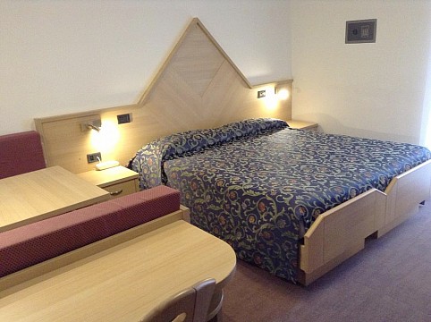 Hotel Ai Pini (2)